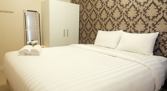 1 BR Comfort Central Park By Travelio, Boek Hotel Grogol 