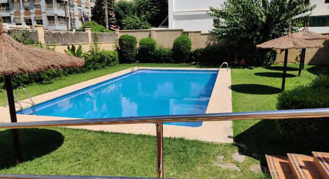 Apartamento a 50 metros de la playa Muchavista, Забронировать Апартаменты/квартира Отели Аликанте с парковкой, Парковка