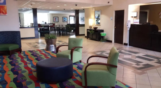 Holiday Inn Express & Suites - Morehead City by IHG, Забронировать Отель Морхед-Сити штат Северная Каролина