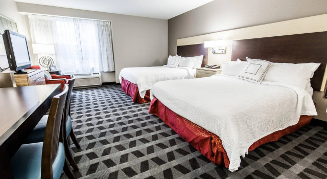 Четырёхместная студия TownePlace Suites by Marriott Gilford