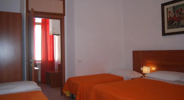 Четырёхместный номер Standard Hotel Dalmazia