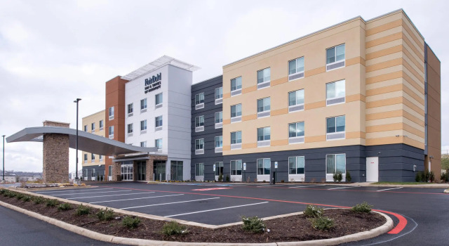 Fairfield Inn & Suites by Marriott Staunton, Rezervovat Hotel Staunton Virginie