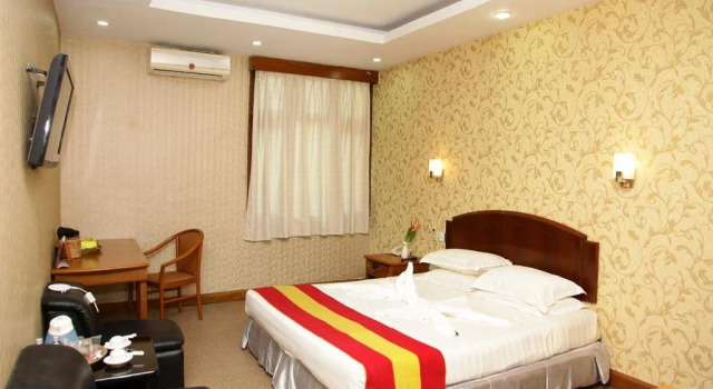 Pathein Hotel, Varaa Hotelli Pathein Ayeyarwaddy Region