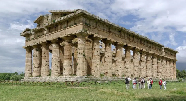 Tra Amalfi, Pompei, Paestum, 予約 ホテル Salerno Old Town サレルノ, Villa Comunale周辺