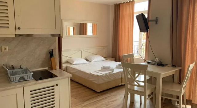 Студия с балконом Dawn Park Complex