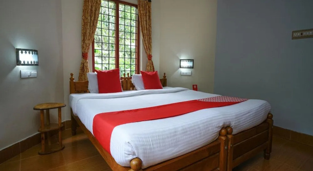 OYO 10640 Hotel Spice Villas, Забронировать Отель Отели Идукки с завтраком, Завтраки