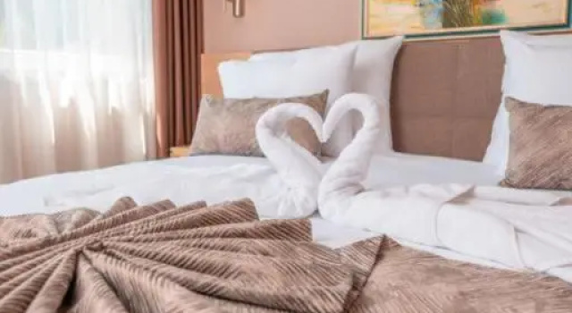 Апартаменты Superior Garden City Hotel Konjic