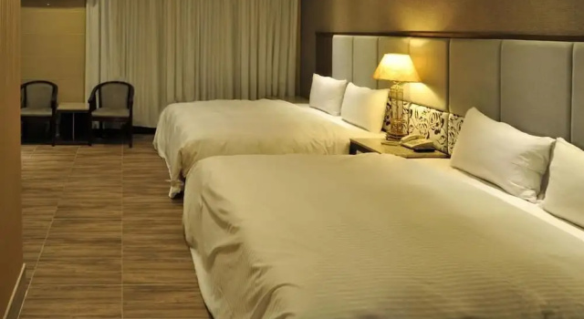 Maple Hotel Second Branch, Забронировать Отель Отели Taijiang National Park с парковкой, Парковка