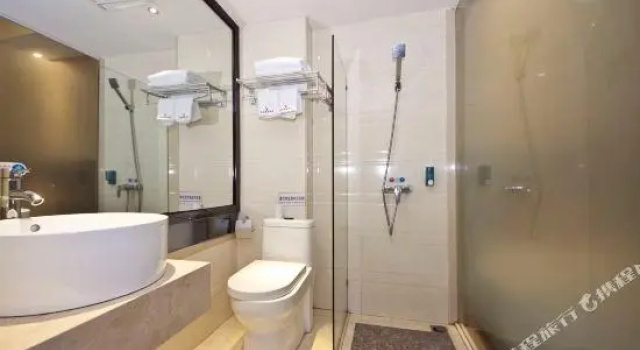 Yuelai Business Hotel