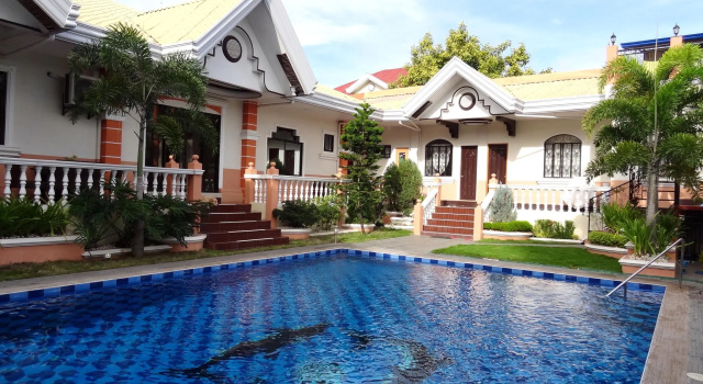 Номер Economy The Executive Villa Inn & Suites