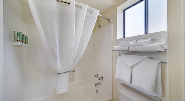 Четырёхместный номер Standard Best Western Arcata Inn