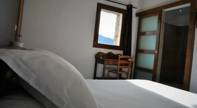 Maison dHôtes Zella, Забронировать Отель «постель и завтрак» Отели South Corsica с парковкой, Парковка