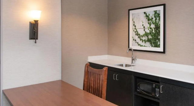 Двухместный люкс c 1 комнатой Hampton Inn & Suites Rochester/Victor