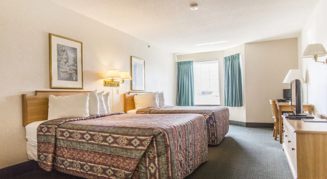 Номер Deluxe Ameriway Inn and Suites