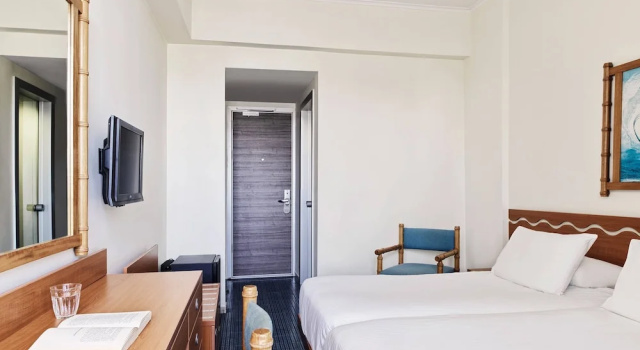 Одноместный номер Standard с балконом Esperia City Hotel