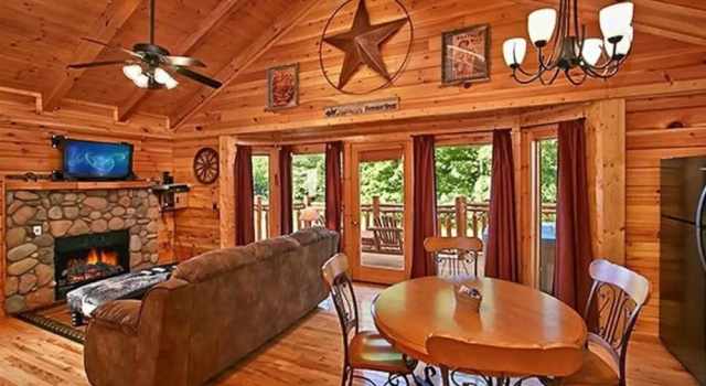 Hanky Panky 1 Bedroom Cabin, Забронировать Дом для отпуска Отели Great Smoky Mountains National Park с парковкой, Парковка