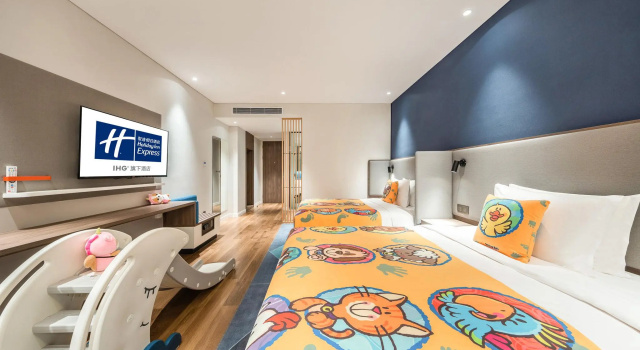 Четырёхместный номер Standard Holiday Inn Express Jinjiang Anhai by IHG