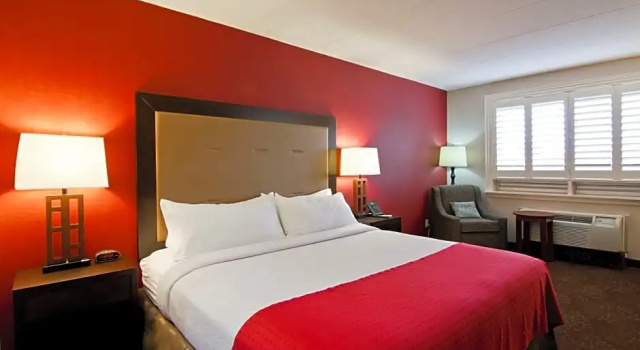 Двухместный люкс c 1 комнатой Holiday Inn Hotel & Suites St.Catharines-Niagara by IHG