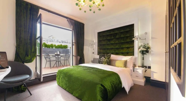 Двухместный номер Superior с балконом The Exhibitionist Hotel