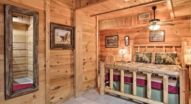 A-frame Cabin w/ Hot Tub < 1 Mi to Ober Gatlinburg, Забронировать Дом для отпуска Коттеджи Great Smoky Mountains National Park, Коттедж