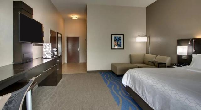 Номер Standard с красивым видом из окна Holiday Inn Express & Suites Lancaster East - Strasburg by IHG