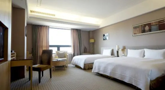 Трёхместный номер Standard Justwin Grand Hotel