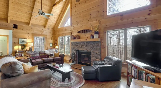 Family-Friendly Jasper Cabin with Deck!, Забронировать Дом для отпуска Джаспер Джорджия