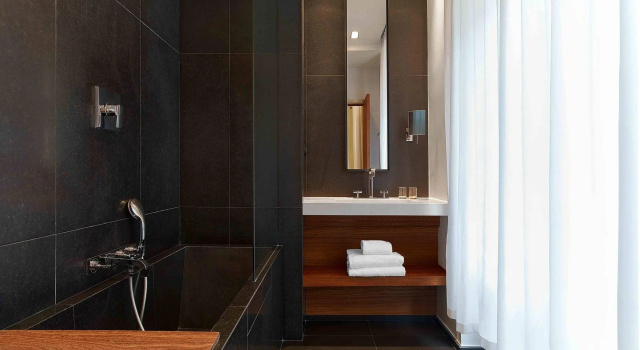Двухместный номер Deluxe Le Metropolitan, Paris Tour Eiffel, a Tribute Portfolio Hotel