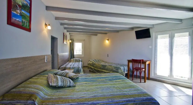 Auberge du bon vivant, Book Hostel / Vandrerhjem Vermillion Coast Vandrehjem, Hostel / Vandrerhjem
