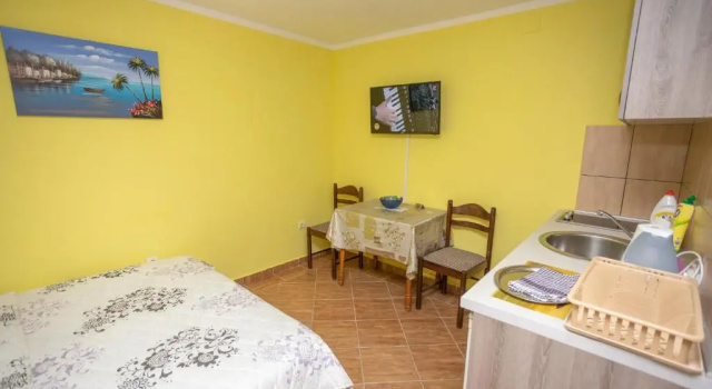 Студия Adriana Apartments