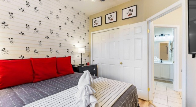 Dog-friendly Townhouse Near Disney With Outdoor Pool, Patio, Streaming, W/d, AC, Забронировать Дом для отпуска Фор Корнерз штат Флорида