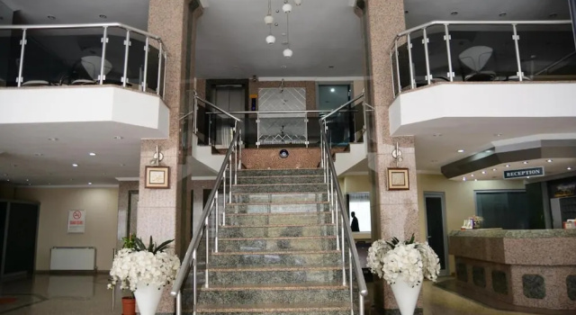 Hotel Turk Inn Uzcan, Забронировать Отель Отели в центре Ушак, в центре, Завтраки