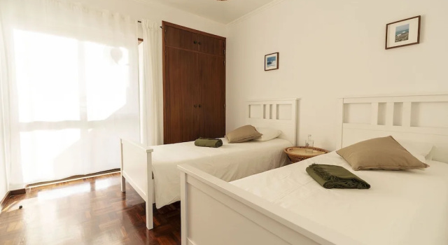 Ericeira Paradise House&Suites, Забронировать Гостевой дом Отели Эстремадура с парковкой, Парковка