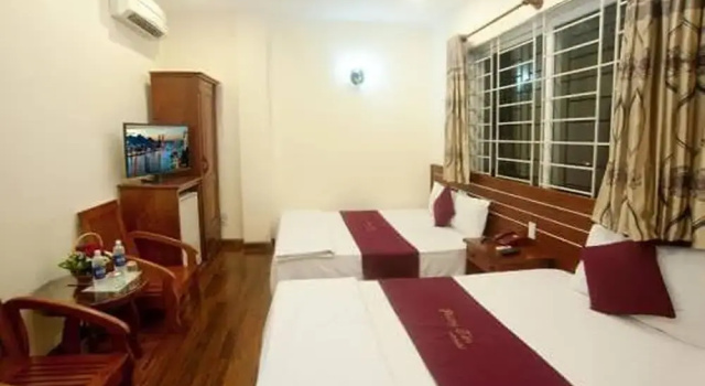 Люкс с балконом и с видом на реку Catinal Hotel