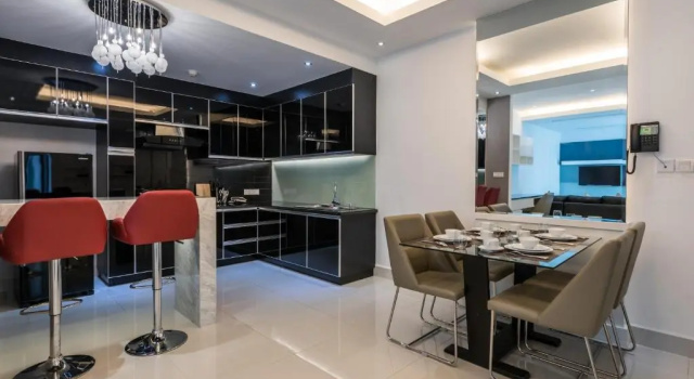 Люкс с 2 комнатами Naki Suites @ Silvertown