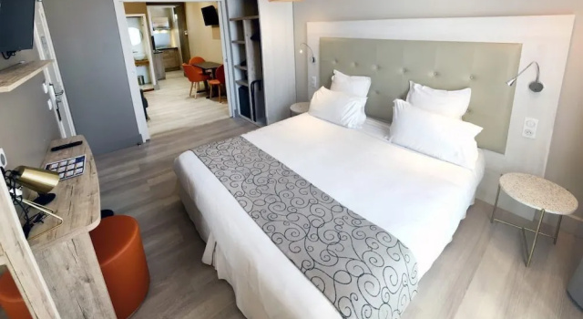 Апартаменты Hôtel Montaigne