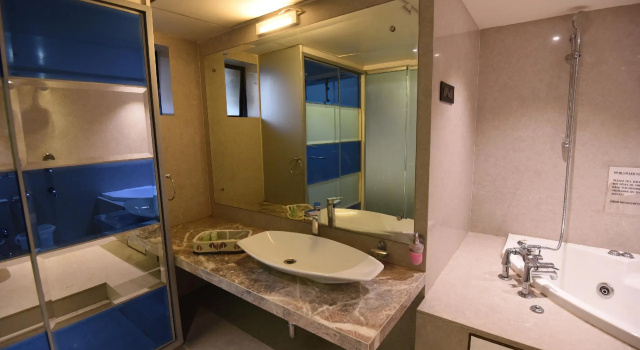 Трёхместный люкс VITS Sharanam, Thane