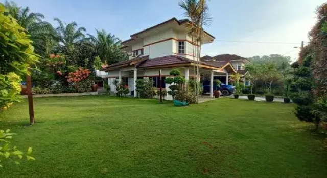 Homestay 5-bedroom villa with pool at Port Dickson, Rezervovat Vila Negeri Sembilan chaty, Chalupa
