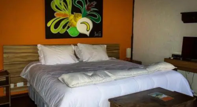Pousada Vila Santa Barbara, Забронировать Отель Отели штата Сан-Паулу 3 звезды, 3*