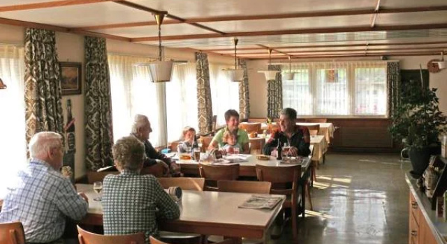 Gasthaus Adler, Забронировать Отель Неслау-Крумменау 