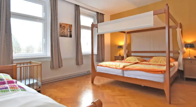 Heritage Villa With Home Cinema, Sauna, Varaa Villa Treuen Saksi
