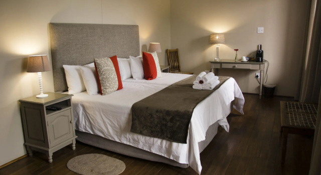Hilltop Guesthouse, Забронировать Отель Отели Виндхук 3 звезды, рядом с Multichoice Namibia Head office, 3*