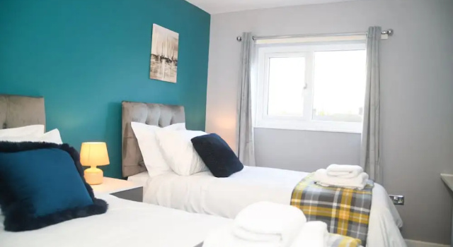Willenhall Oasis Retreat - Serene House Rental, Забронировать Отель Отели Уэст-Мидлендс с парковкой, Парковка