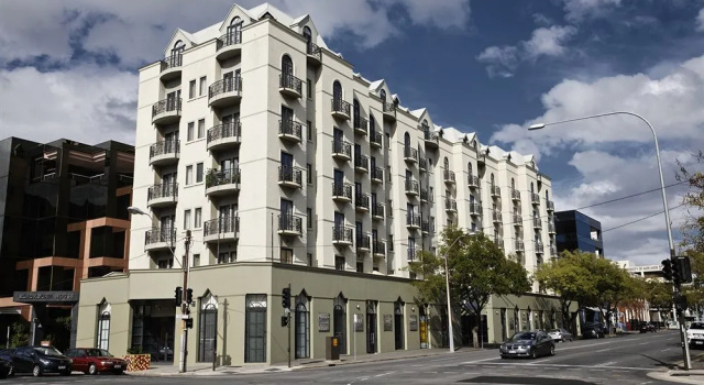 Pacific International Apartments Adelaide, Забронировать Апартаменты/квартира Отели Аделаиды с парковкой, Парковка