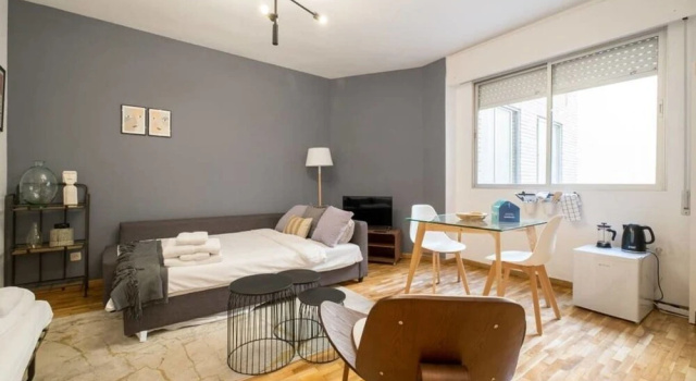 Lovely Modern 1Bed Apt in the city centre, nr metro