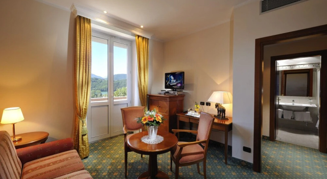 Люкс с балконом Hotel Eden