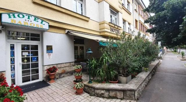 Hotel Baross, Забронировать Отель Недорогие отели Szigetkoz, недорогие