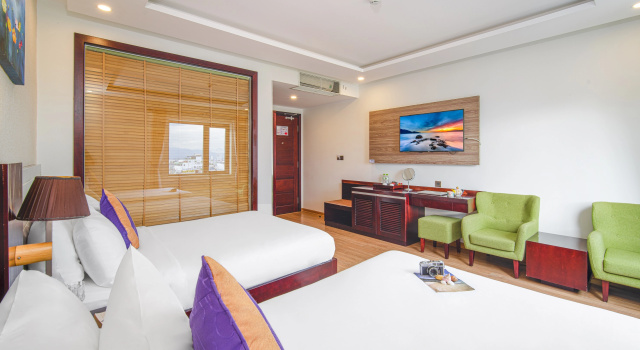 Семейный номер Standard с видом на город Alani Sea View Hotel