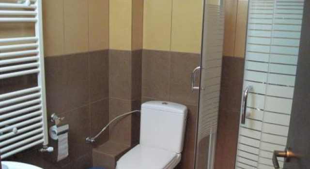 Perla Sarisorului, Đặt Khách sạn Sărişor 