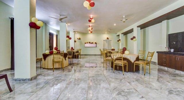 Hotel O Radhika Royal, Забронировать Отель Отели Кота 3 звезды, 3*